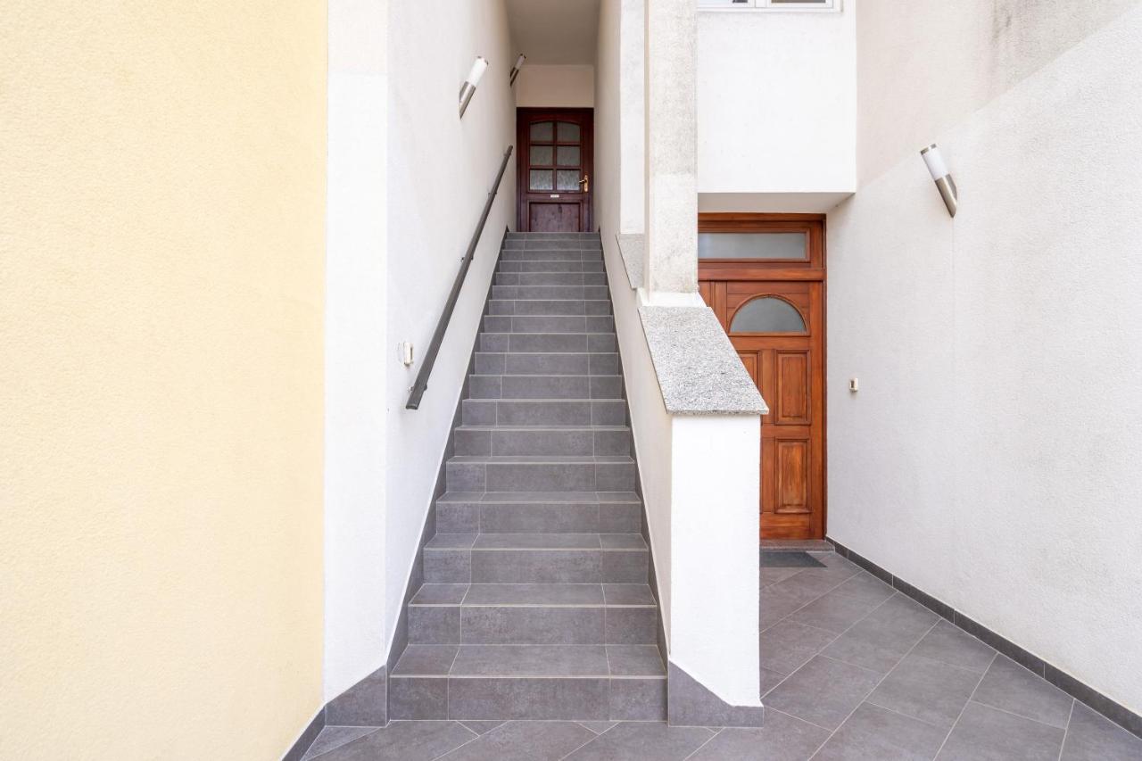 Alto 1 Studio Apartment Rovinj Exterior photo